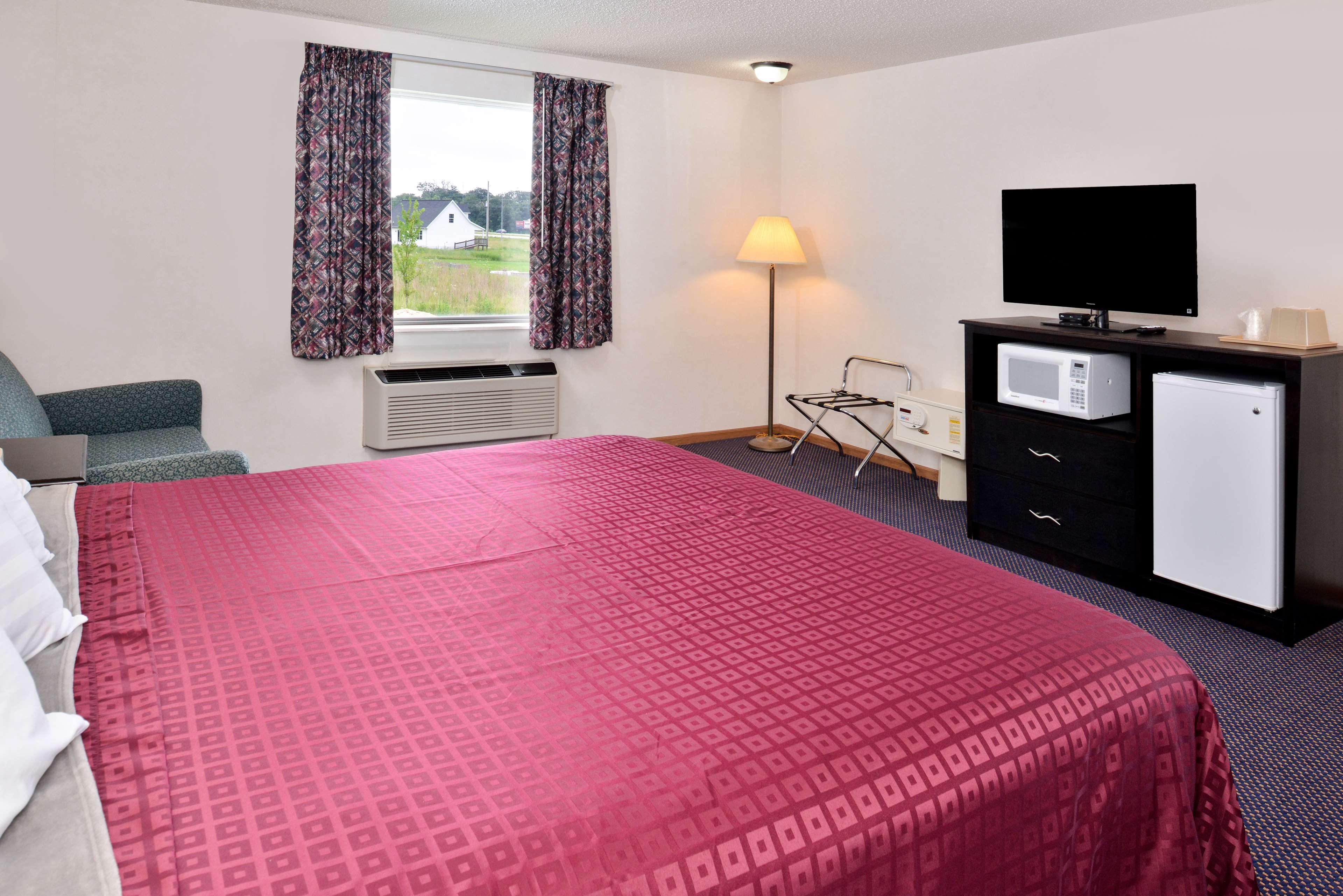 Americas Best Value Inn Knob Noster Экстерьер фото