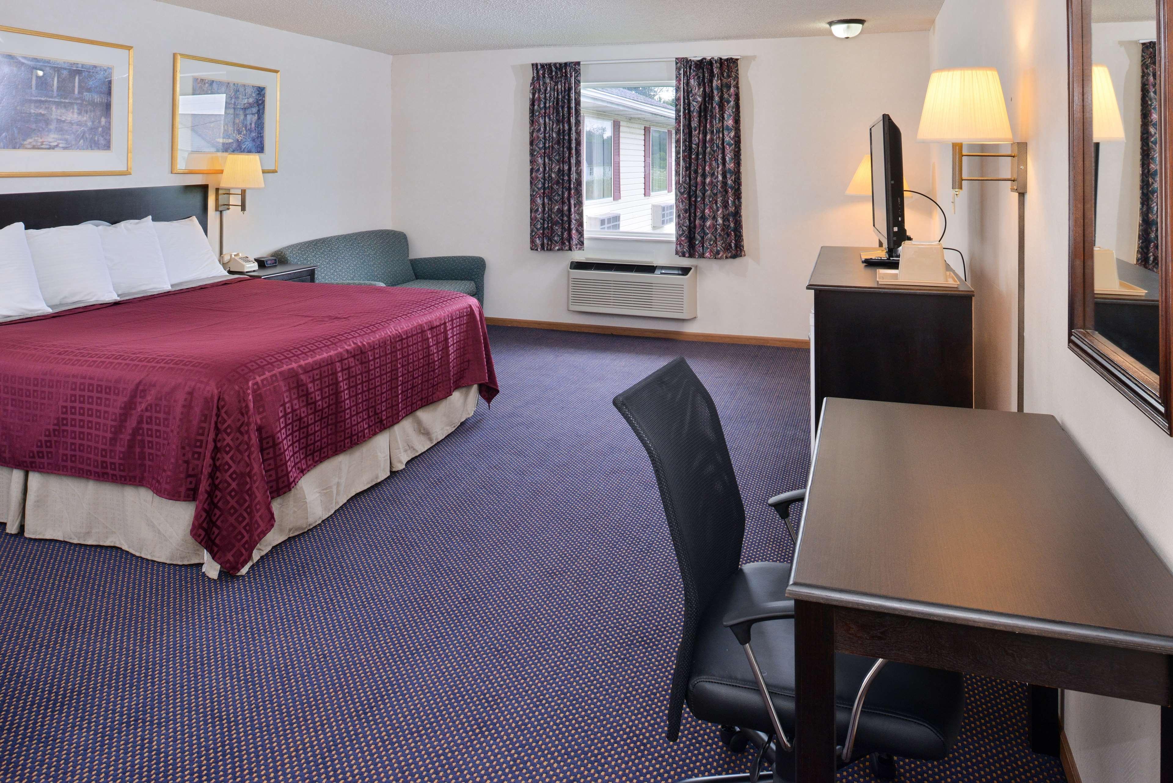 Americas Best Value Inn Knob Noster Экстерьер фото