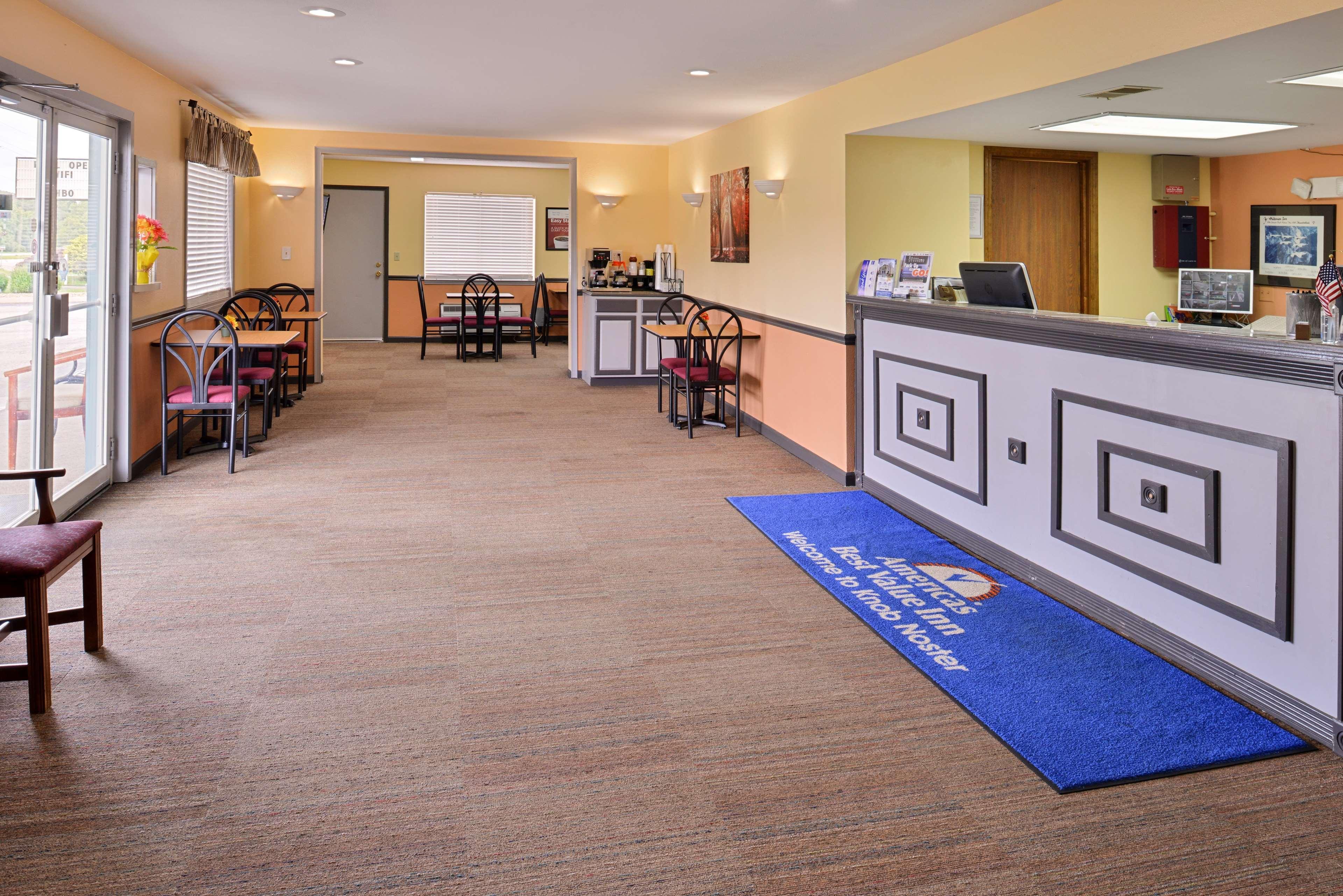 Americas Best Value Inn Knob Noster Экстерьер фото